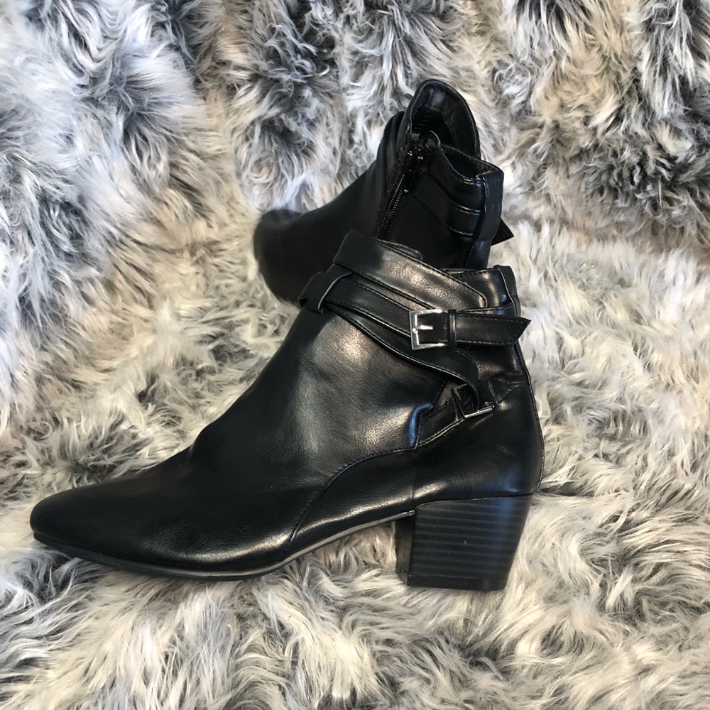 Kenneth Cole boots